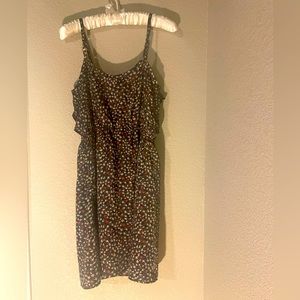 Xhiliration zip up the front size small dress